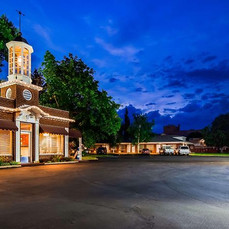 Baugh Motel, Surestay Collection By Best Western Logan Εξωτερικό φωτογραφία