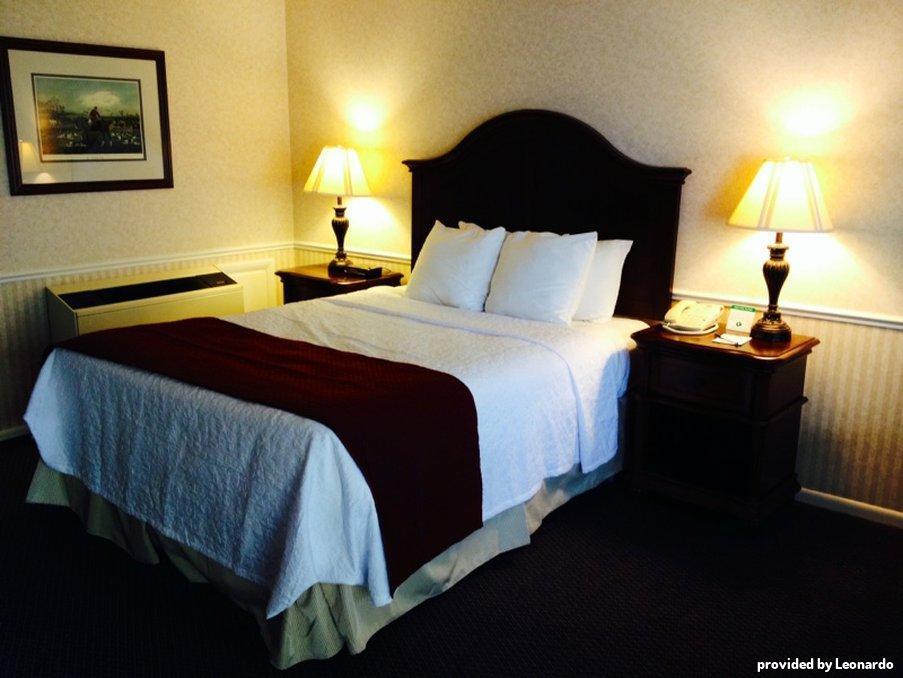 Baugh Motel, Surestay Collection By Best Western Logan Εξωτερικό φωτογραφία