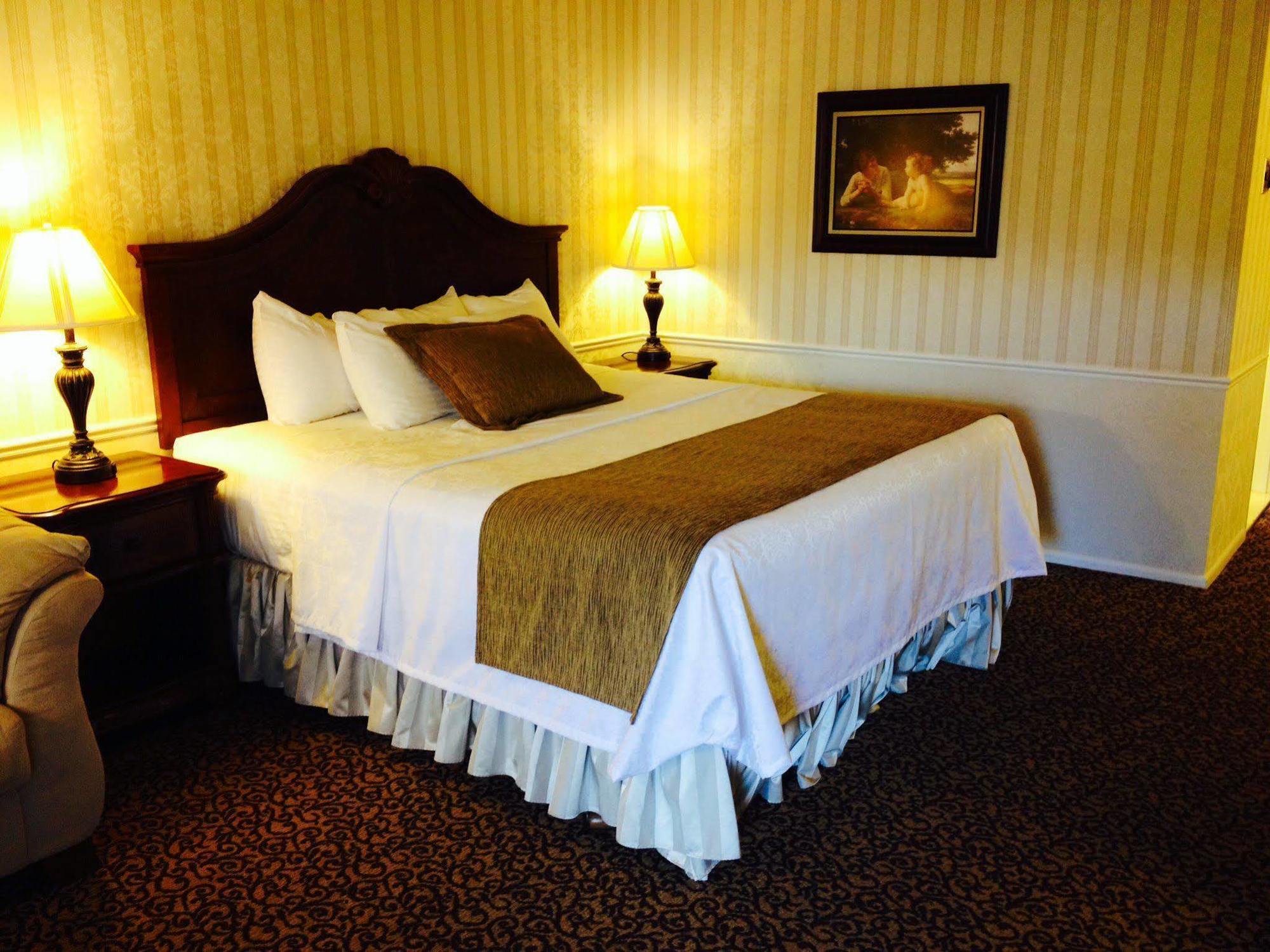 Baugh Motel, Surestay Collection By Best Western Logan Εξωτερικό φωτογραφία