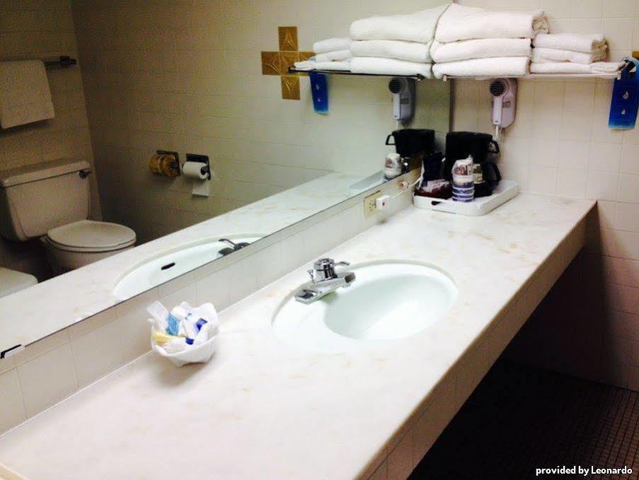Baugh Motel, Surestay Collection By Best Western Logan Εξωτερικό φωτογραφία