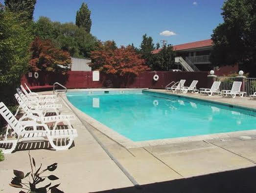 Baugh Motel, Surestay Collection By Best Western Logan Εξωτερικό φωτογραφία